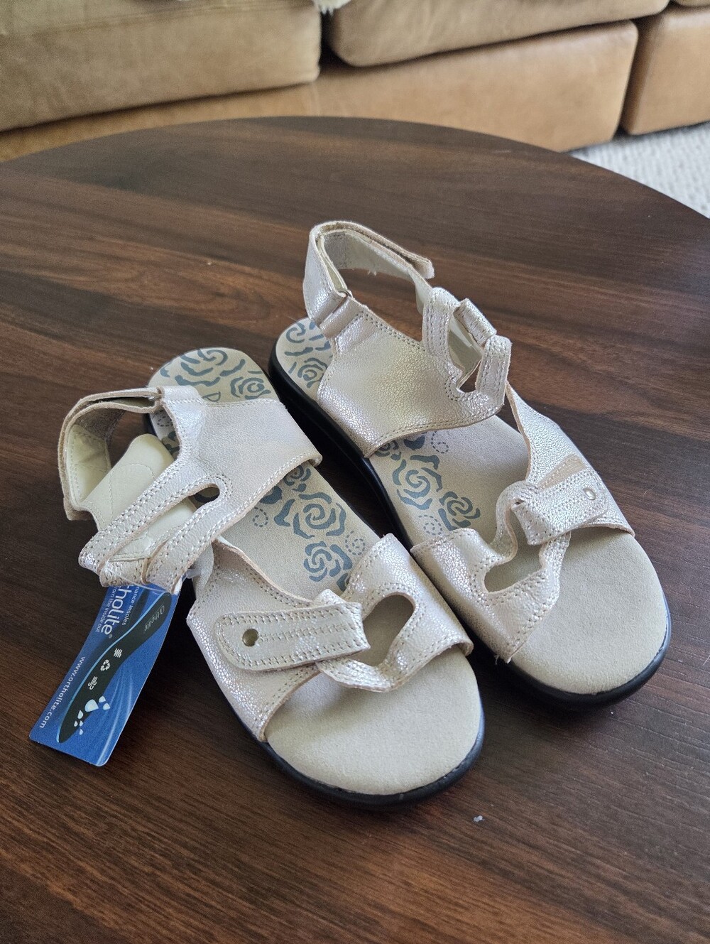New Propet Womens Ortholite Comfort Sandals with Adjustable Straps Leather Tan